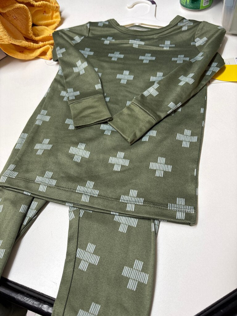 Green Plus Pattern Pajama Set