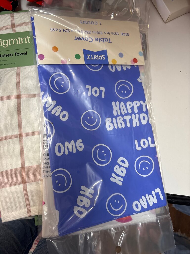Happy Birthday Table Cover