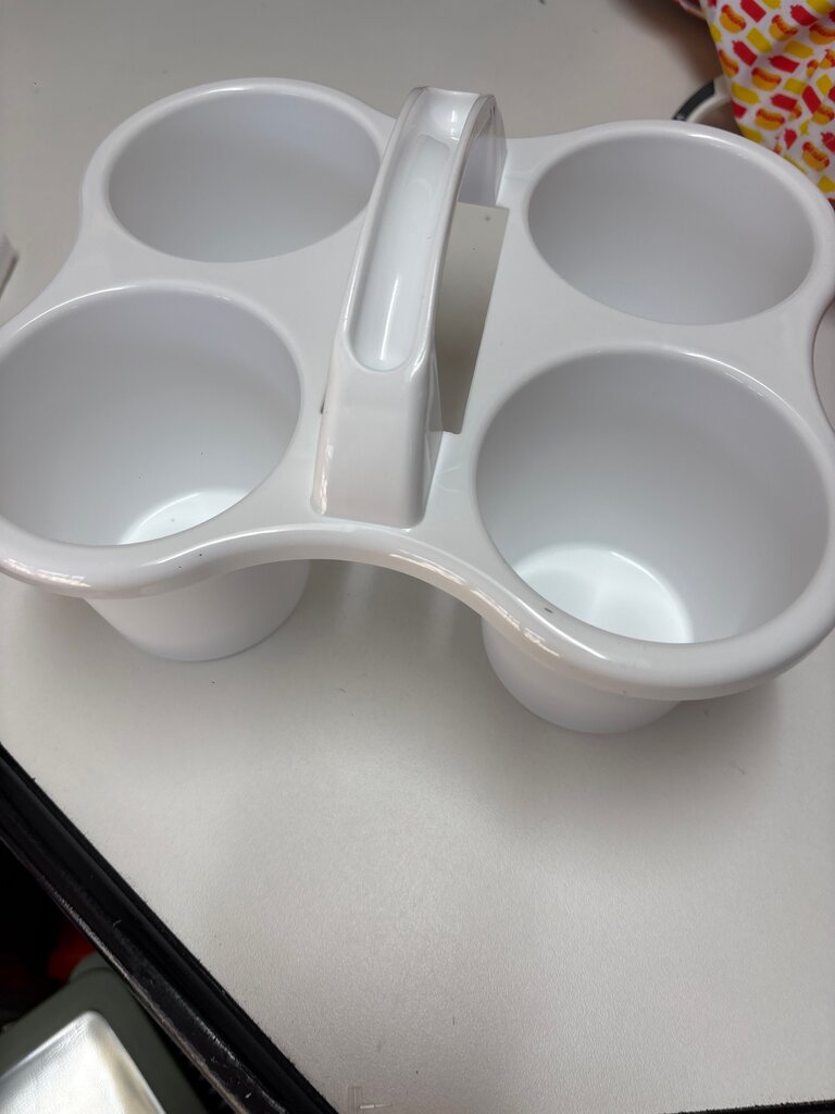 White 4-Cup Serving Dish with Handle