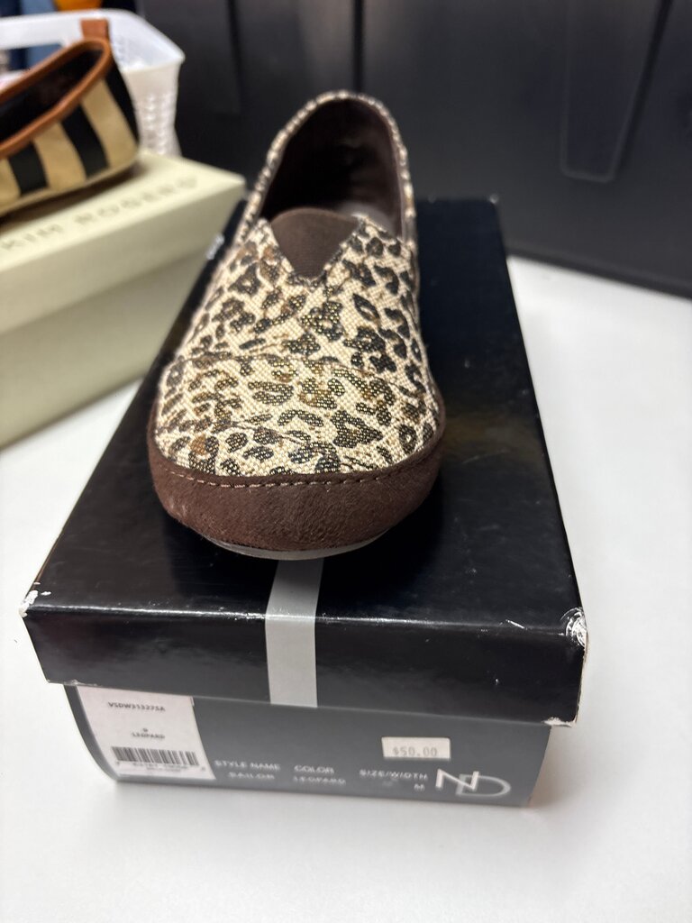Leopard Print Slip-On Shoes