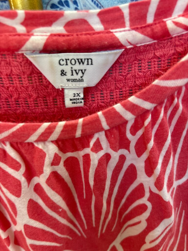 Crown & Ivy Women's 2X Floral Print Top