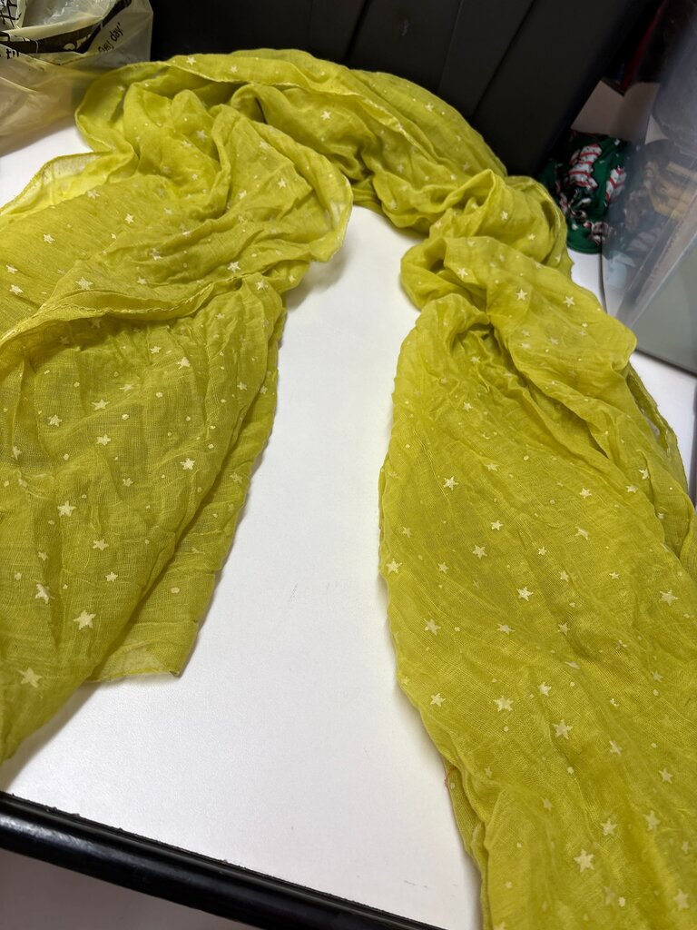 Star Pattern Lightweight Scarf