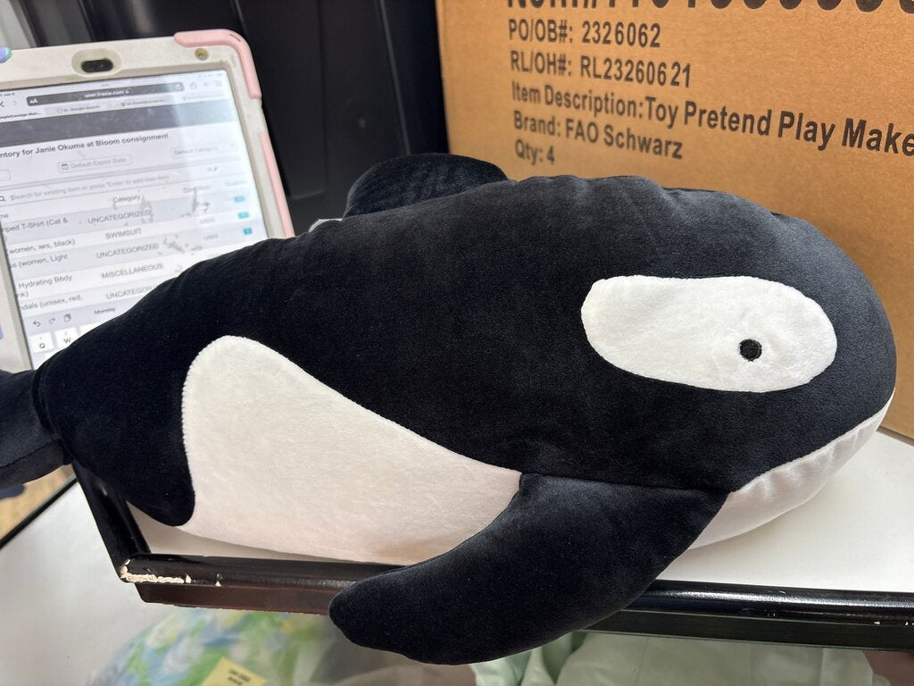 FAO Schwarz Orca Plush Toy