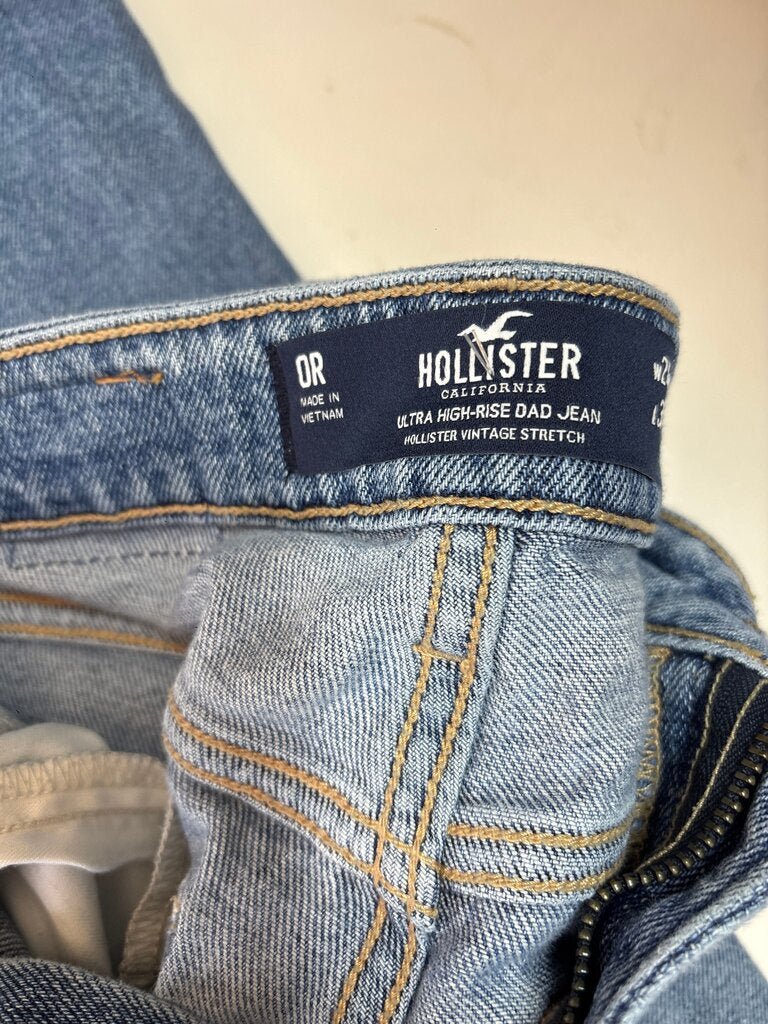 Hollister Ultra High-Rise Dad Jean