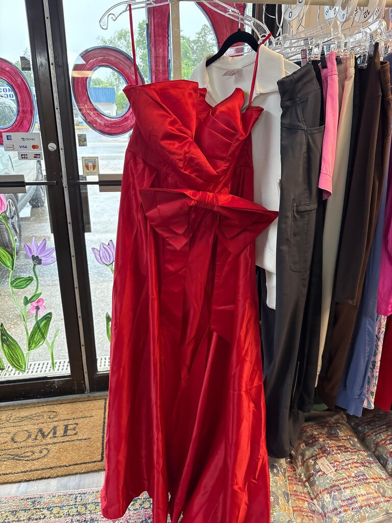 Elegant Red Satin Dress with Bow