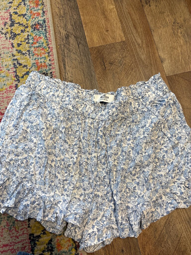 Hollister Ultra High-Rise Floral Shorts