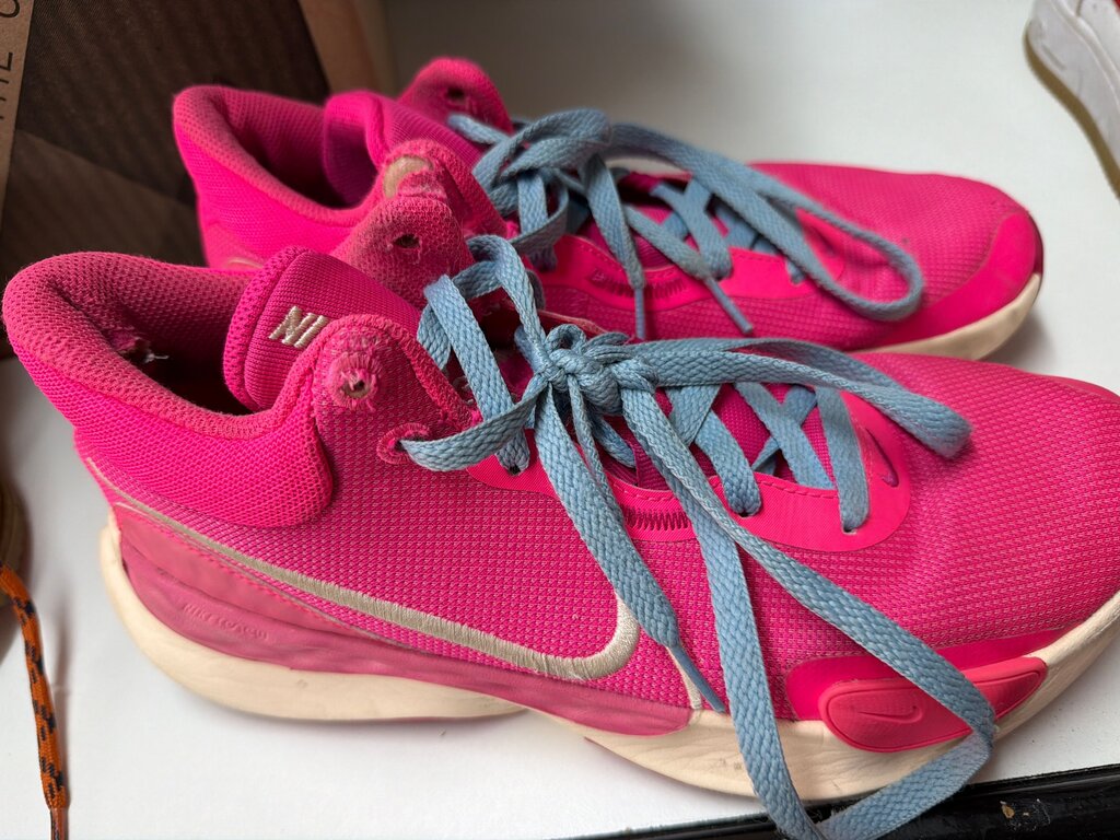 Nike Women's Running Shoes - Pink
