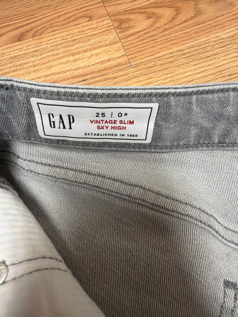 GAP Vintage Slim Sky High Jeans