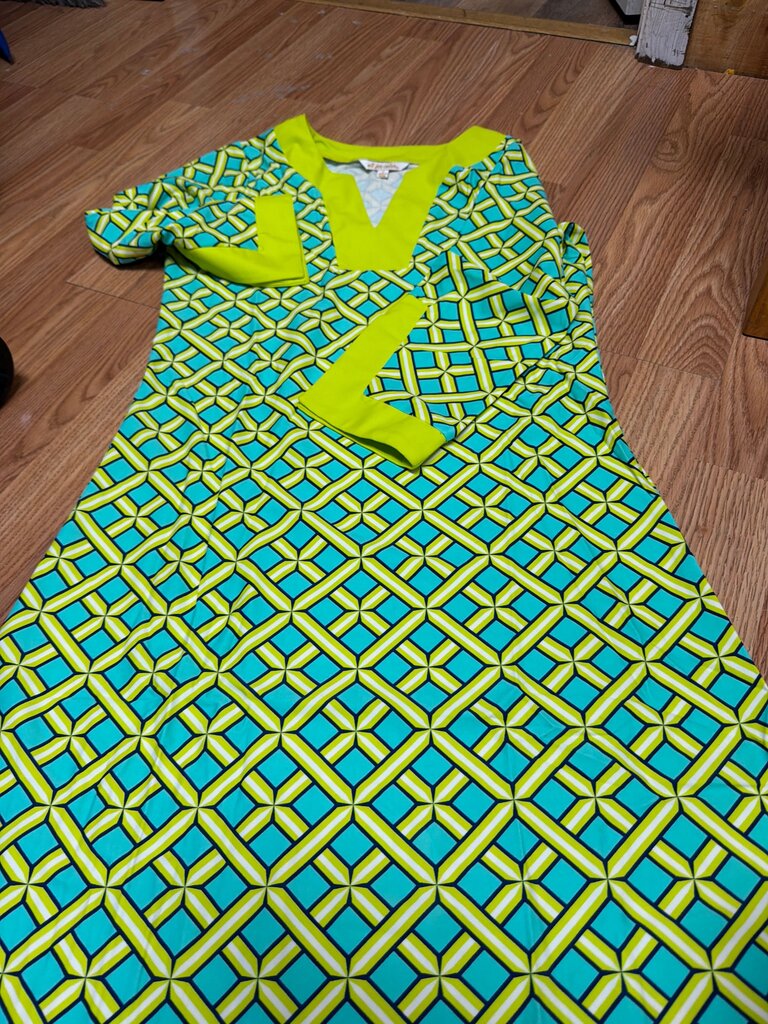 All For Color Women's Geometric V-Neck Dress