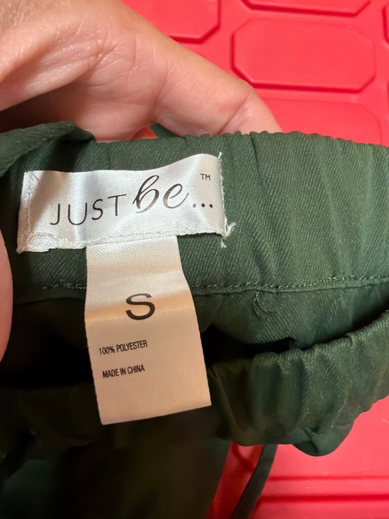 Just Be Women's Small Green Pants