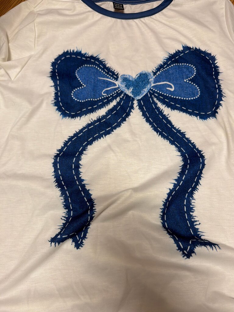 SHEIN Blue Bow Graphic T-Shirt