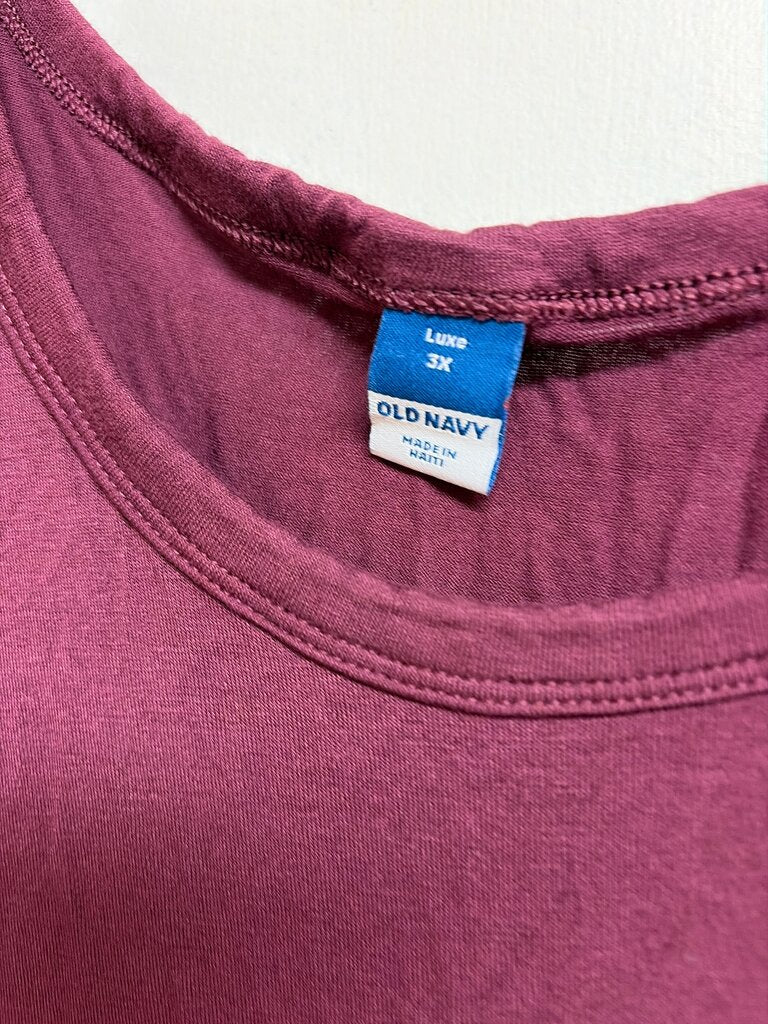 Old Navy Luxe T-Shirt in Maroon