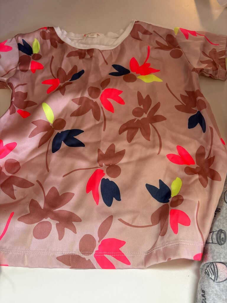 Floral Print Short Sleeve Top
