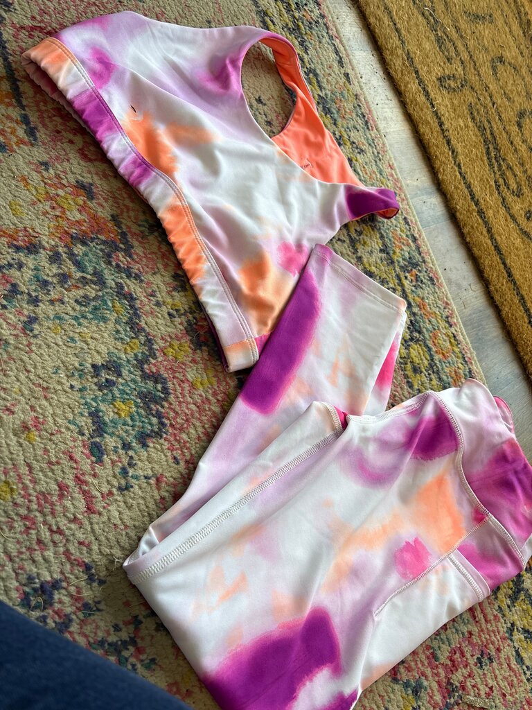 Colorful Tie-Dye Sports Bra and Leggings Set