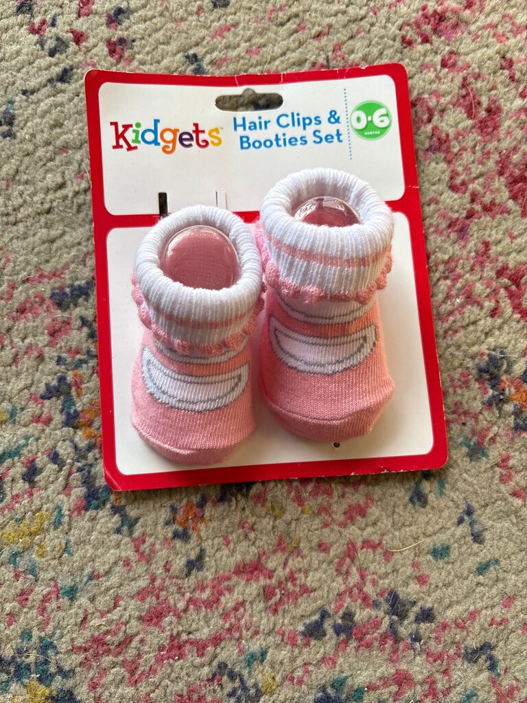 Kidgets Hair Clips & Booties Set