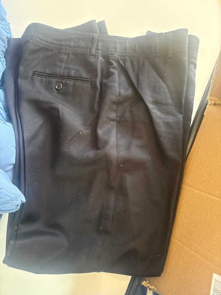 Kim Rogers Women's Black Pants Size 12