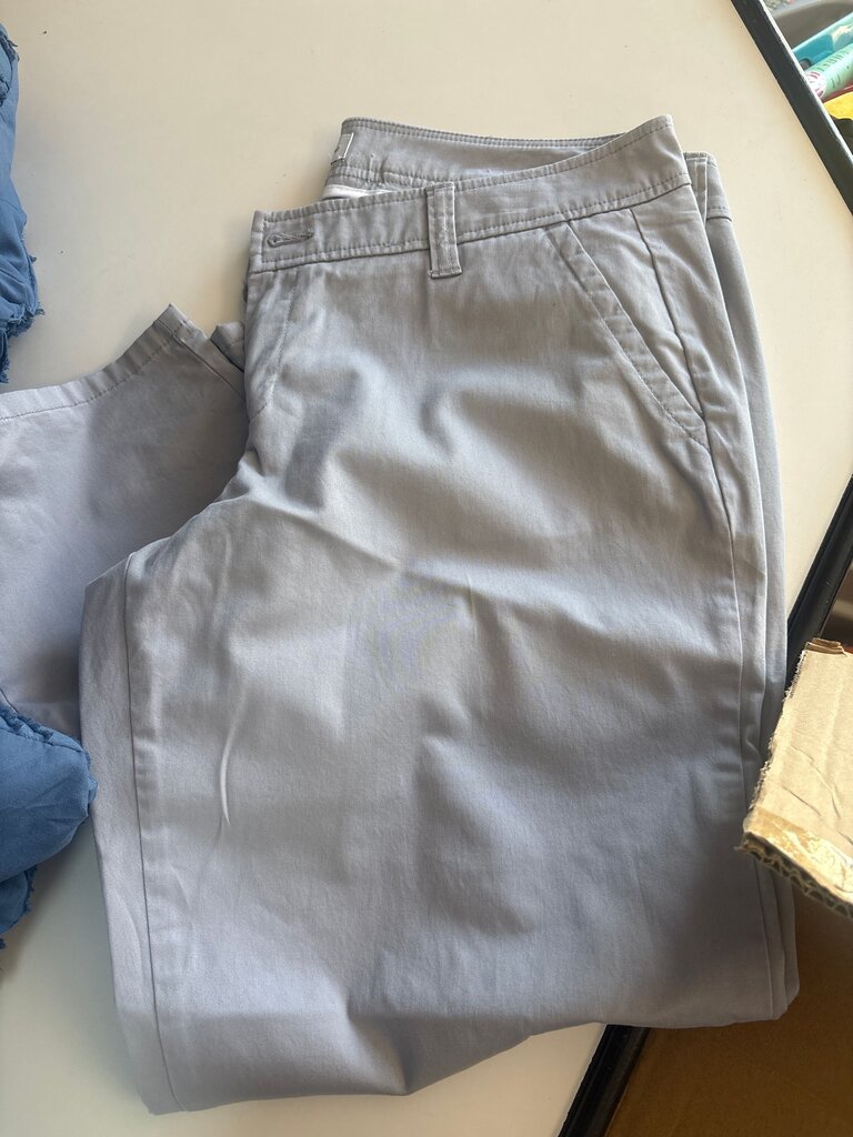 Liz Claiborne Women's Classic Pants