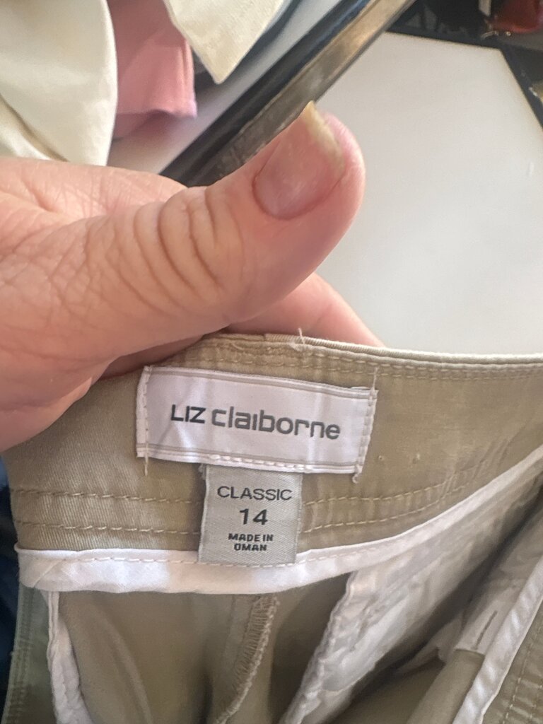 Liz Claiborne Women's Classic Pants Size 14