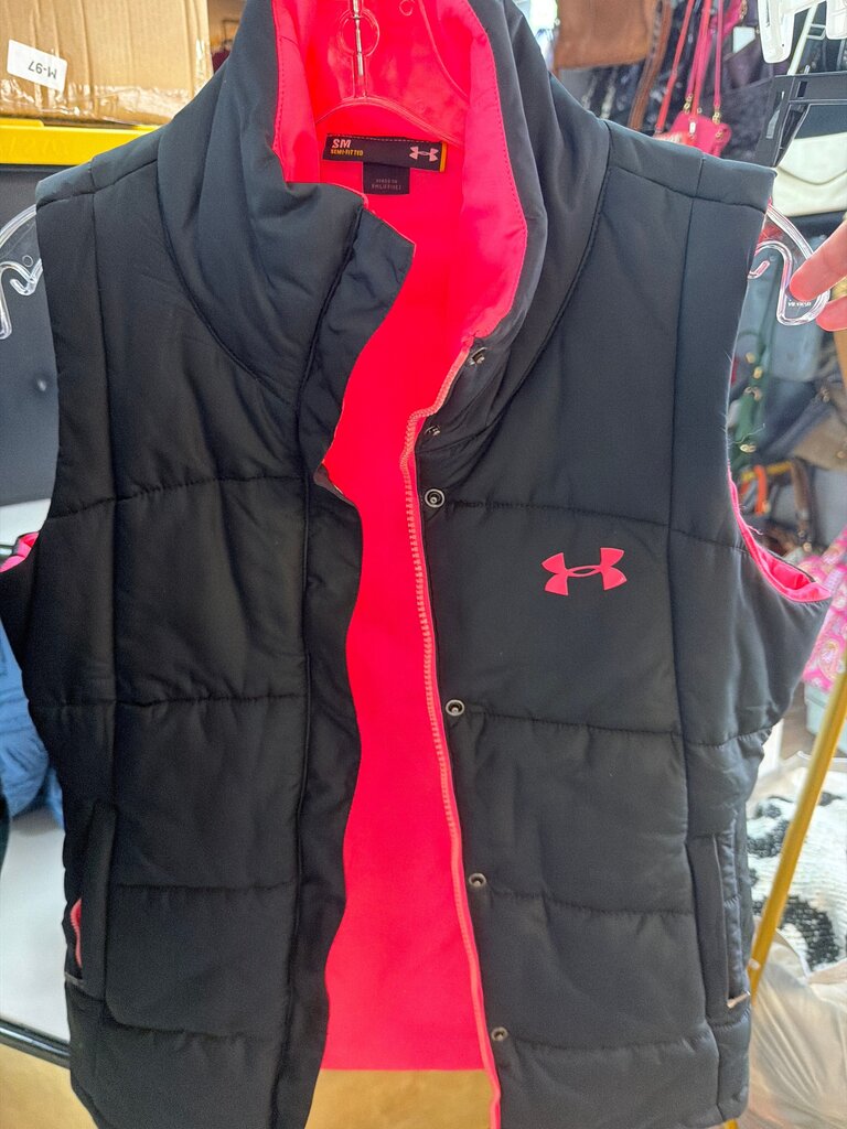 Under Armour Women's Semi-Fitted Puffy Vest