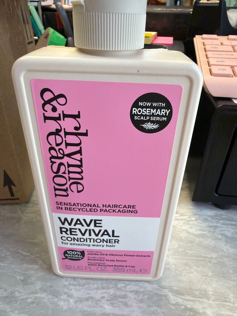 Rhyme & Reason Wave Revival Conditioner