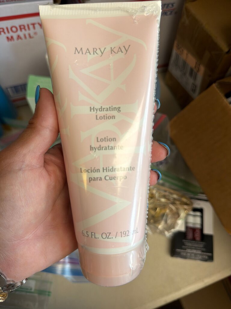 Mary Kay Hydrating Lotion