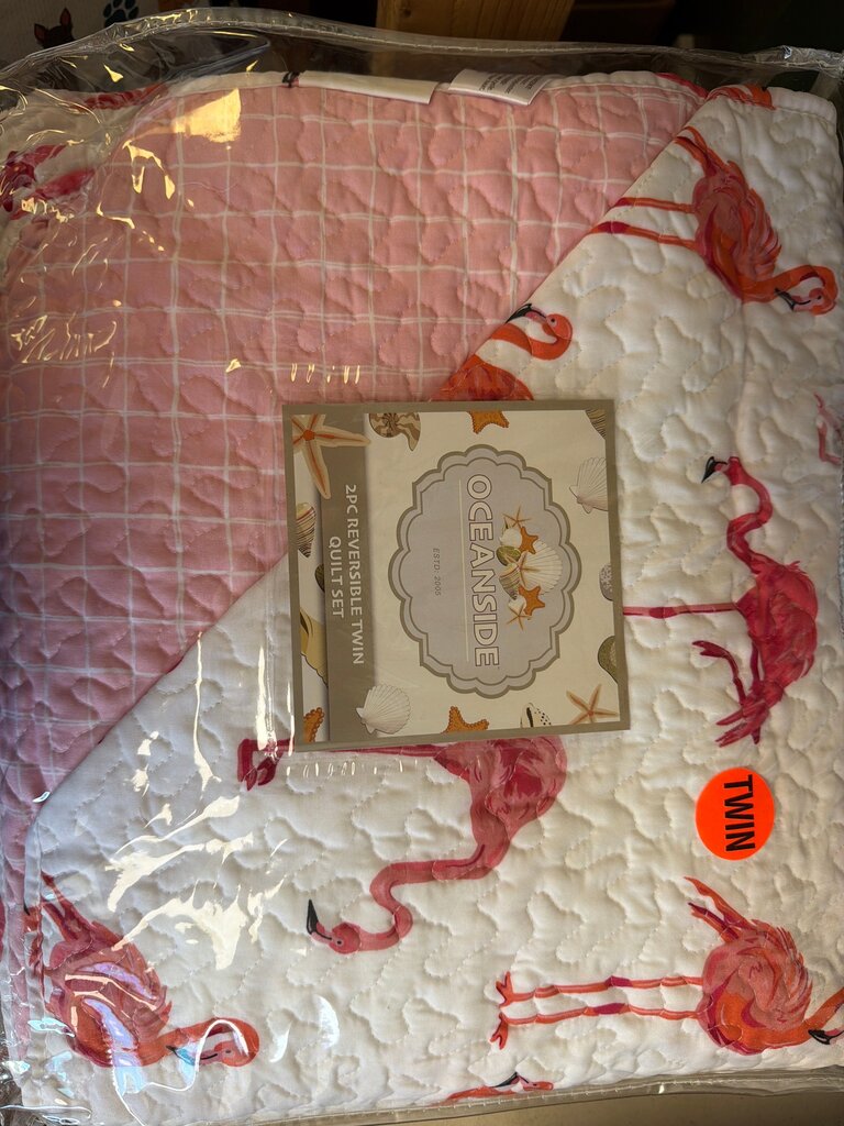 Oceanside 2pc Reversible Twin Quilt Set