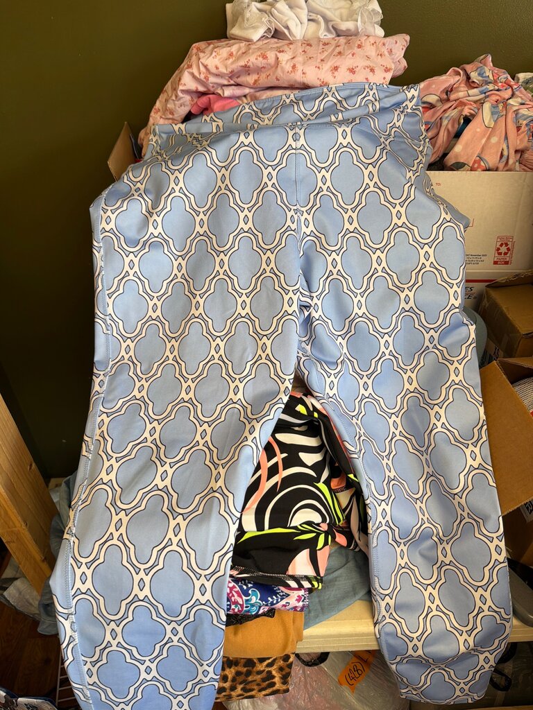 Crown & Ivy Blue Geometric Leggings