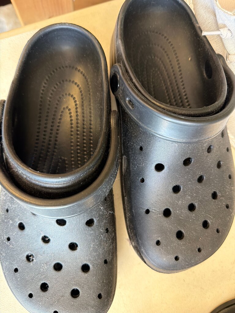 Time and Tru Black Clogs