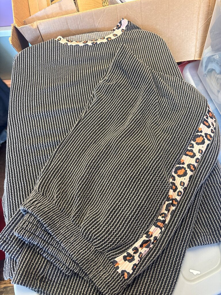 Leopard Trim Striped Lounge Set