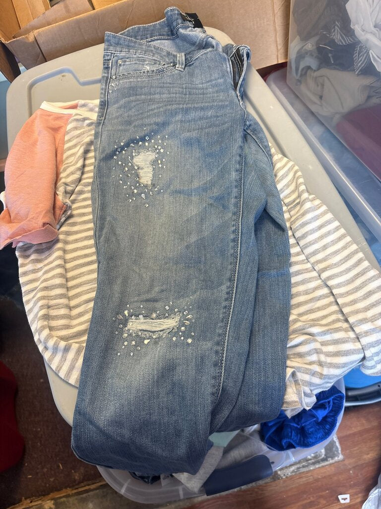 White House Black Market Girlfriend Jeans