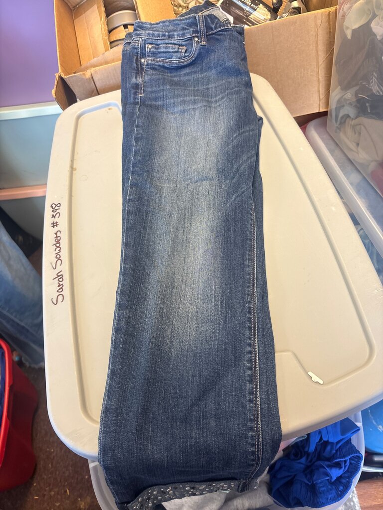 White House Black Market Slim Ankle Jeans