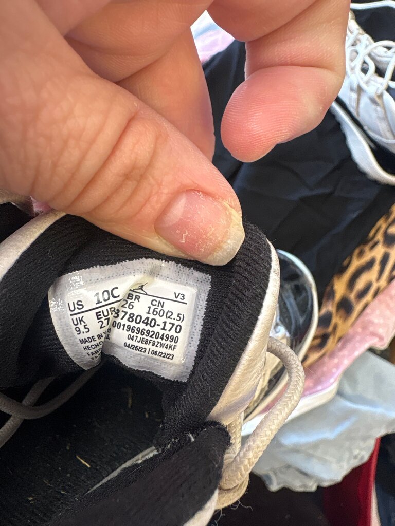 Air Jordan 11 Retro Sneaker