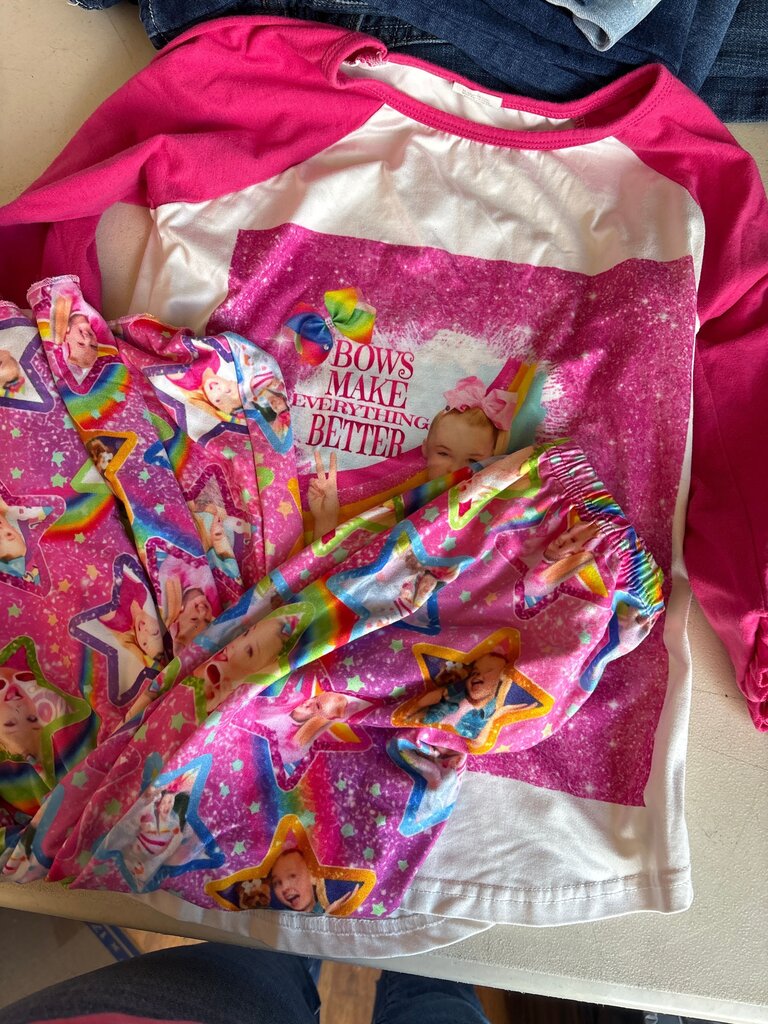 Girls' Pink Graphic Pajama Set