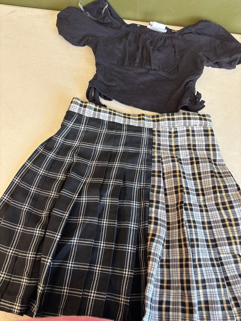 Tween Diva Black and Plaid Skirt Set