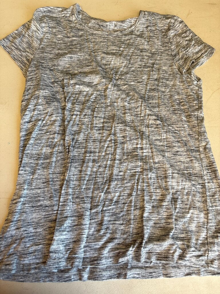 GAP Feather Tee in Gray