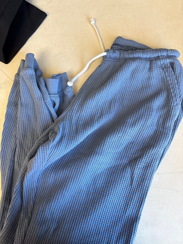 Arie Women’s Waffle Knit Joggers