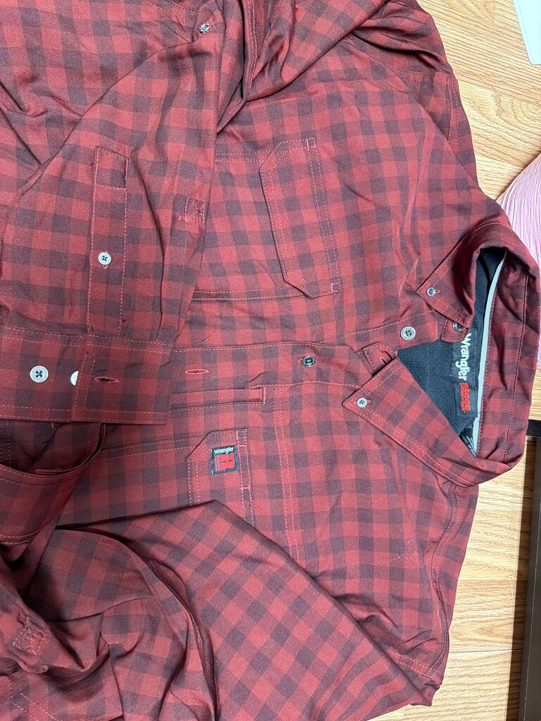 Men's Red Plaid Long Sleeve Shirt