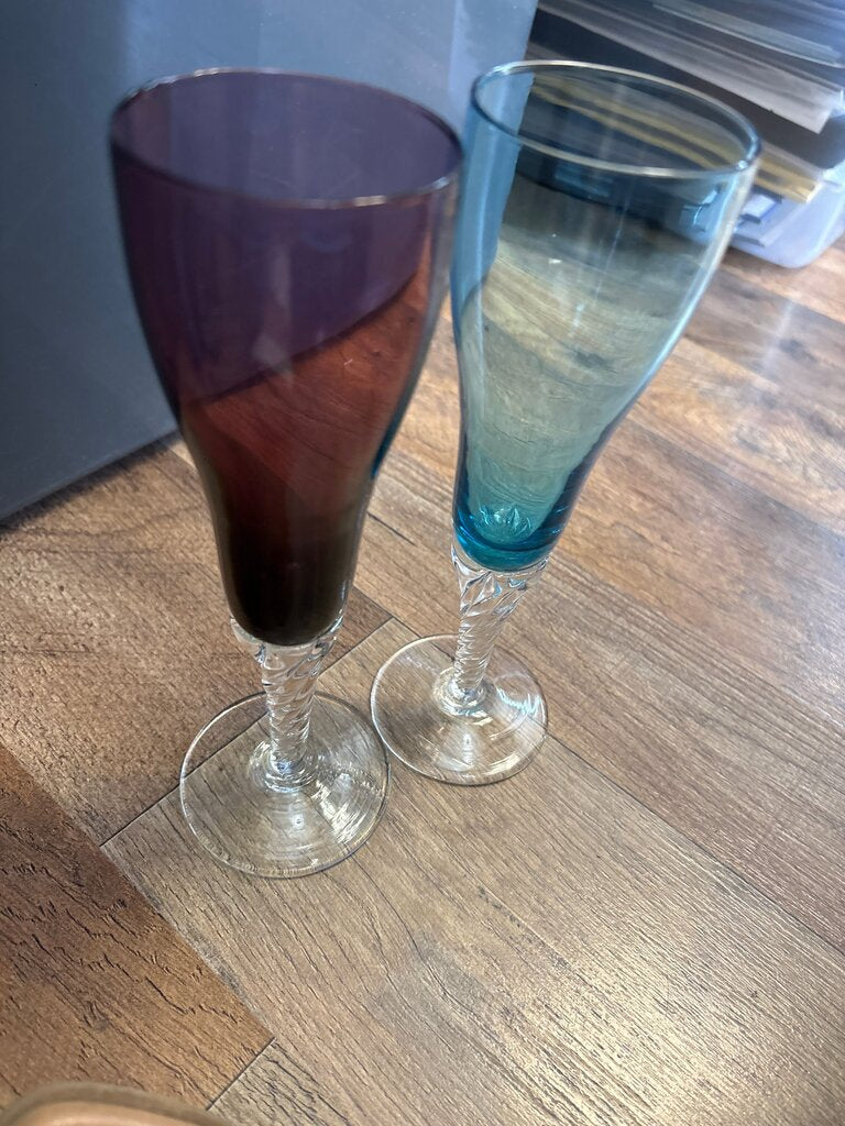Colored Decorative Glasses Set