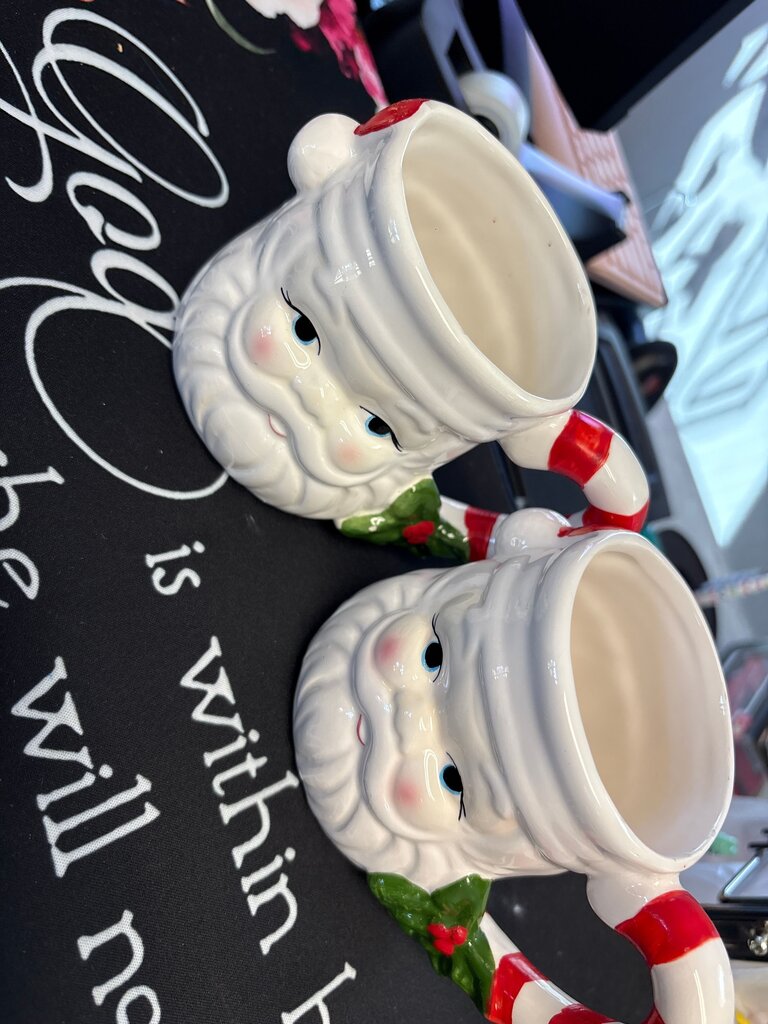 Santa Claus Mug Set