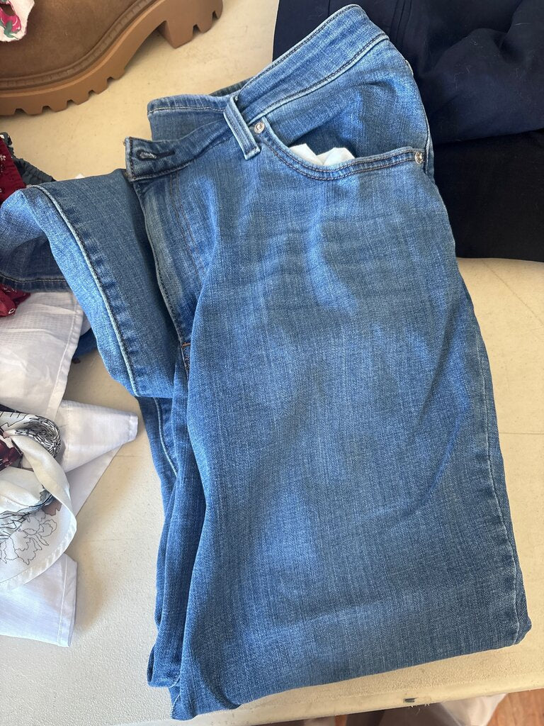 Levi's 721 High Rise Skinny Jeans