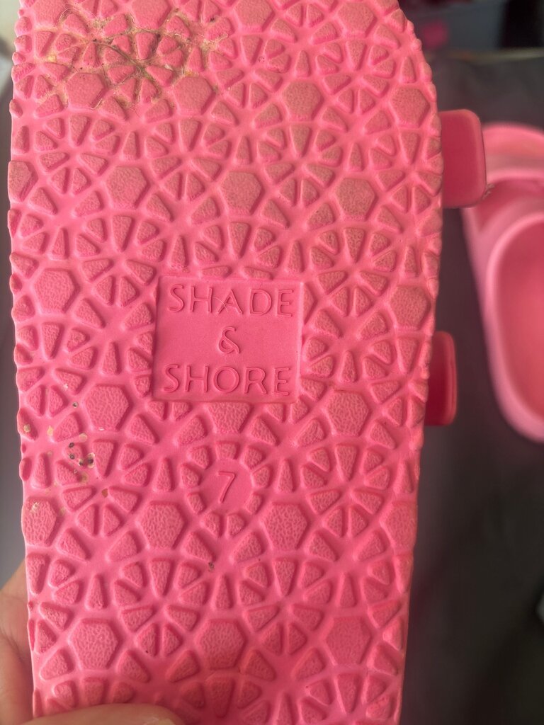 Shade and Shore Women's Pink Slide Sandals