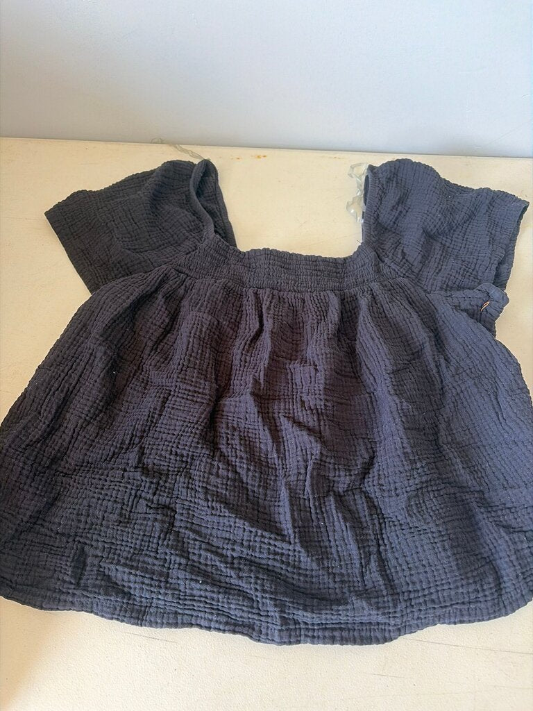 Joyspun Black Crinkle Top