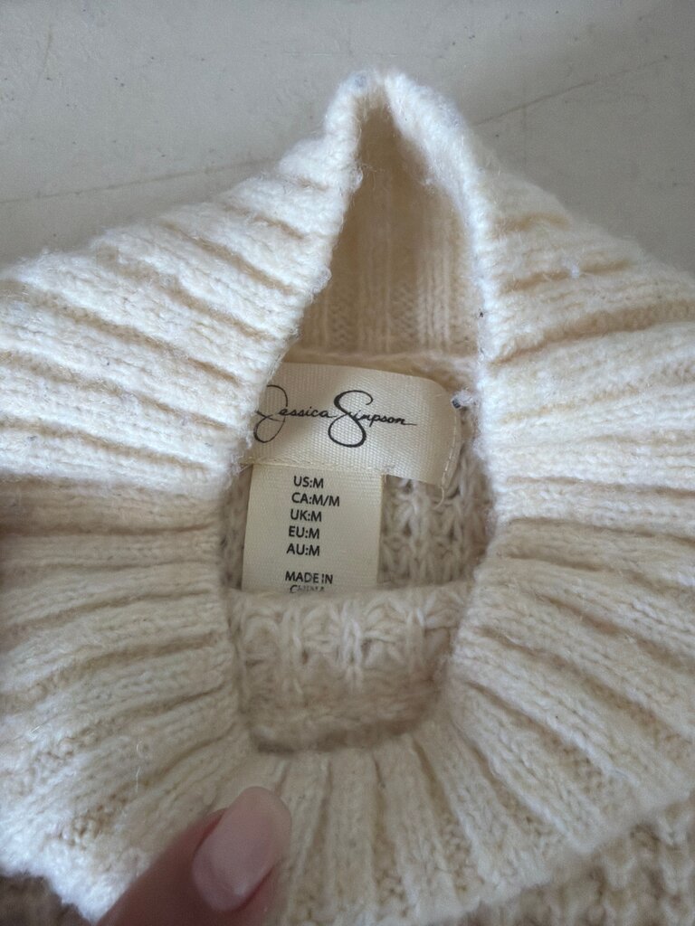 Jessica Simpson Cream Knit Sleeveless Sweater