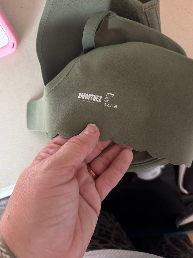 Smoothz Demi Bra 32DD in Olive Green