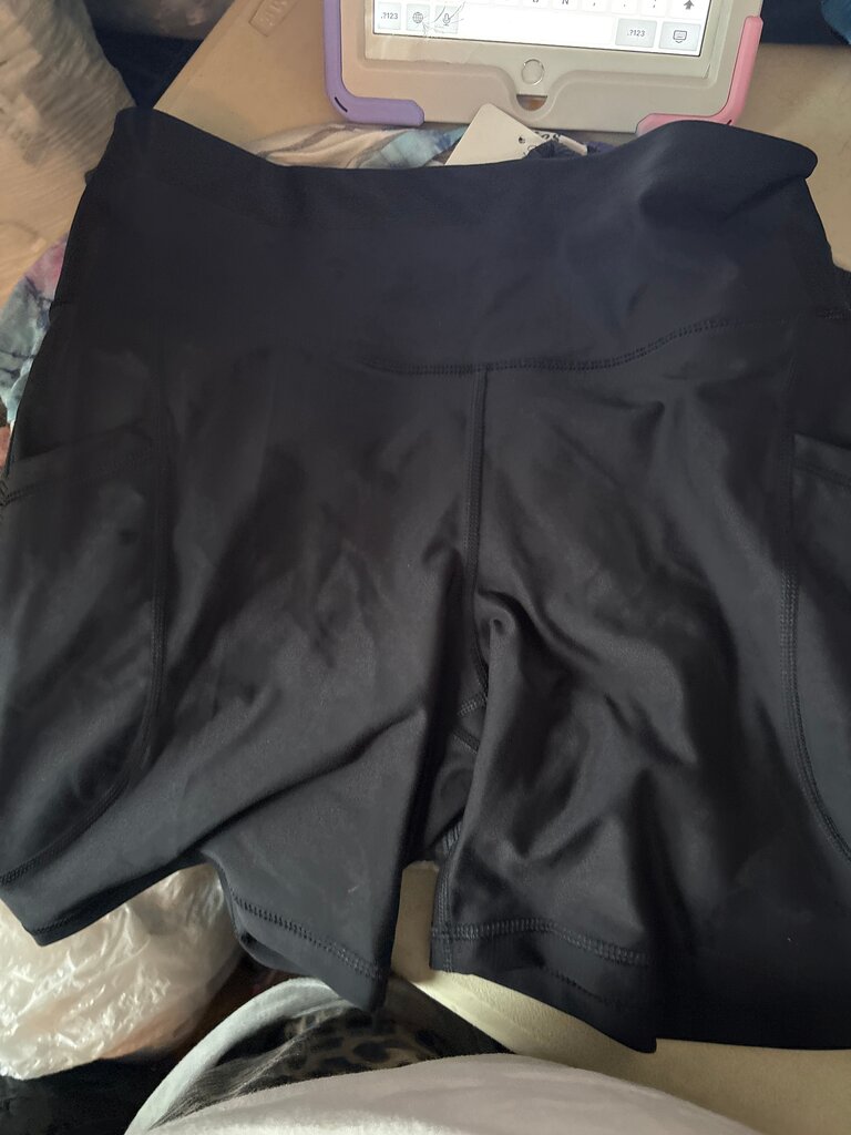 Old Navy Active Women's Shorts