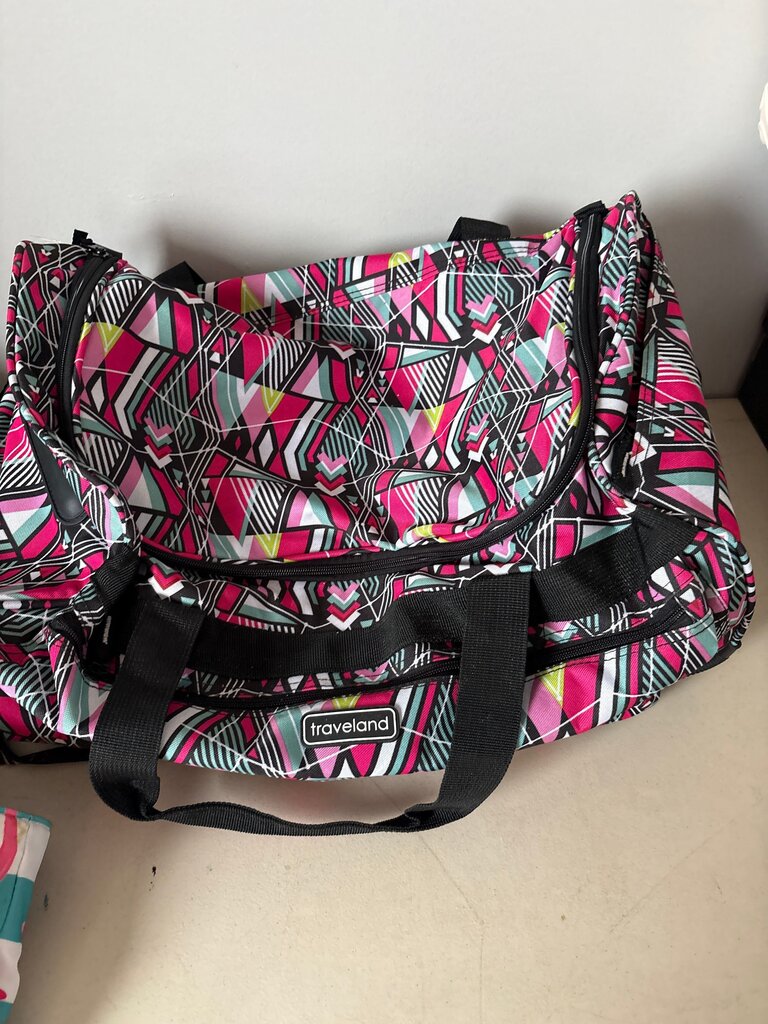 Traveland Patterned Duffel Bag