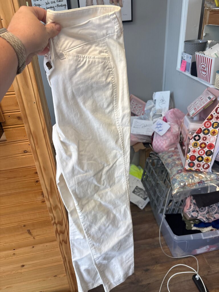 Old Navy White Pixie Pants