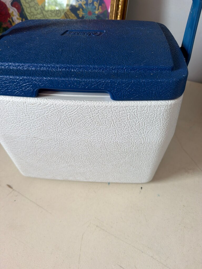 Coleman Cooler Blue and White