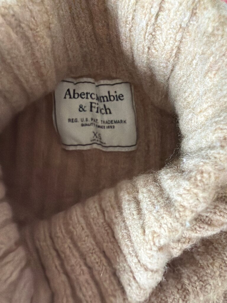 Abercrombie & Fitch XS Knit Sweater
