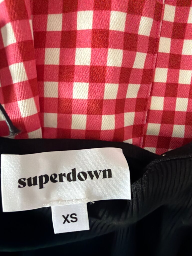 Superdown Women's Black Checkered Crop Top